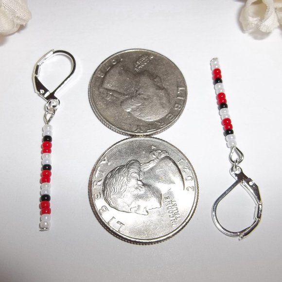 Linear Seed Bead Drop Earring Minimalist Sleek White Pearl Black Red Set A725 - Picture 4 of 9